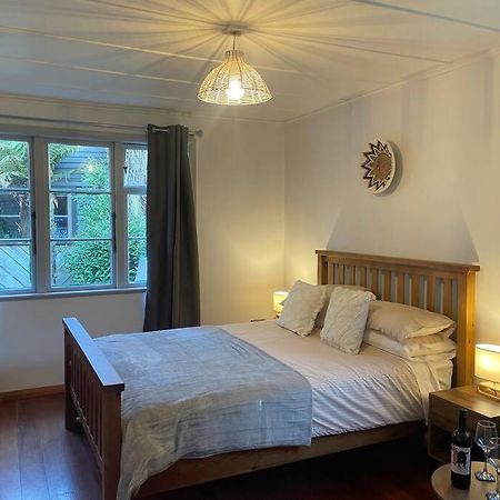 Watts, A Cosy Escape Villa Hamilton Exterior photo